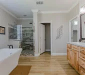 Torridon bathroom with bathtub made by Pratt Homes, Tyler, Texas