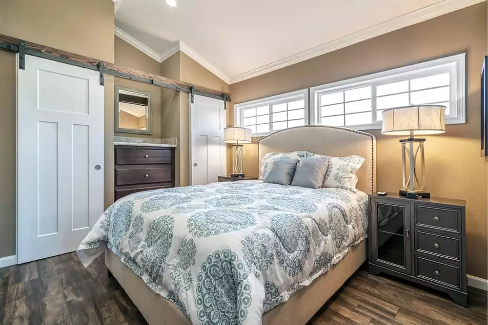Bedroom from house model APH 630 made by Pratt Homes, Tyler, Texas