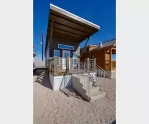 Exterior of incredible tiny home Sweet Escape