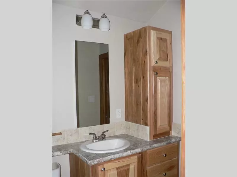 Bathroom sink from house model Meadowview made by Pratt Homes, Tyler, Texas