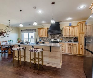 Yellowstone - Kitchen, Pratt Homes Tyler, Texas