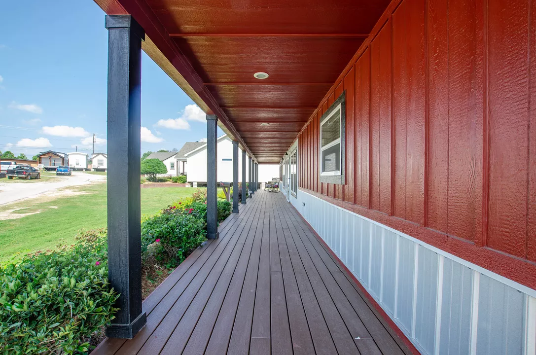 The Dutton porch Pratt Homes, Tyler, Texas